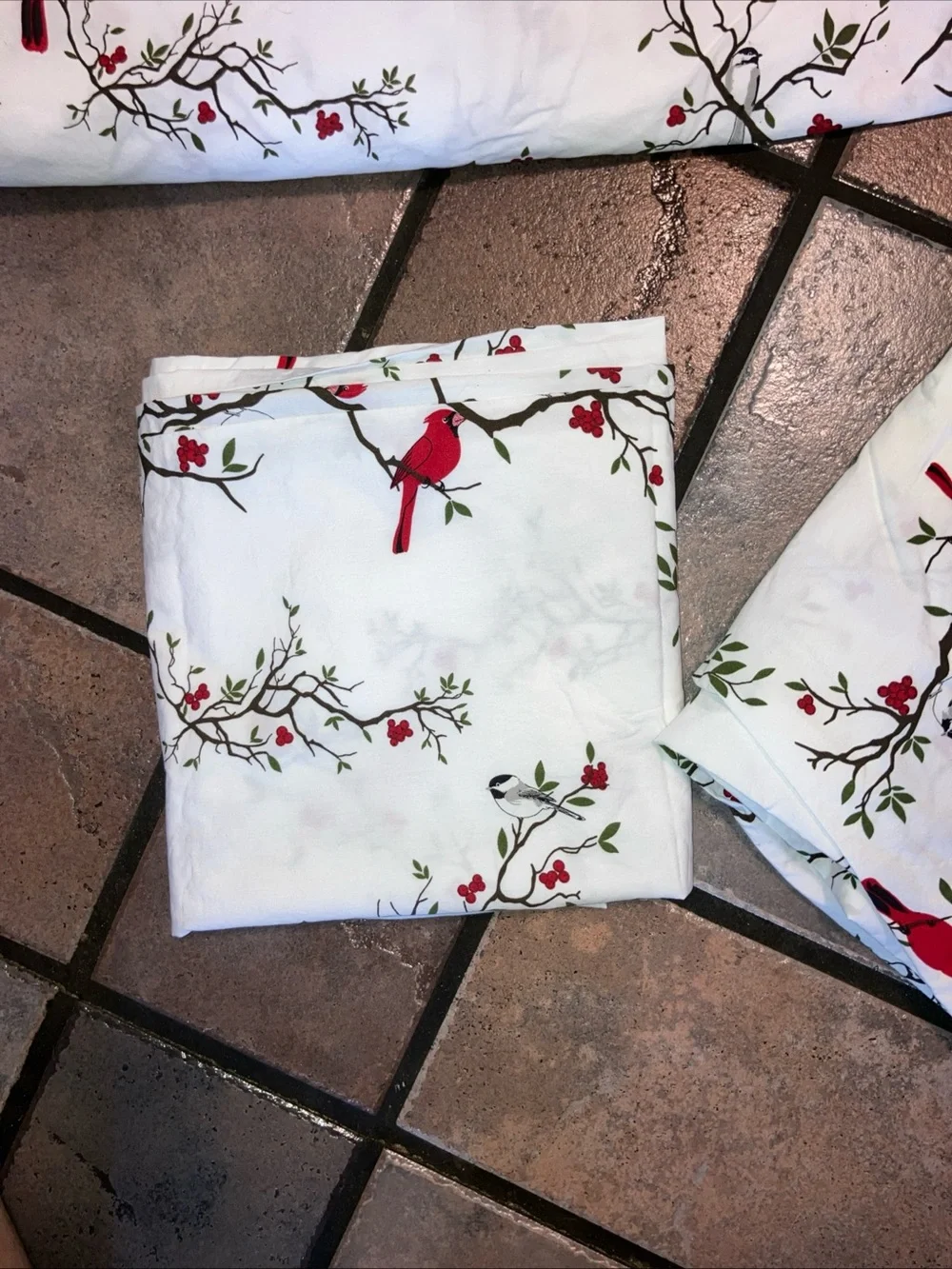 Cardinal & Chickadee Cotton King Set From The  Vermont Country Store